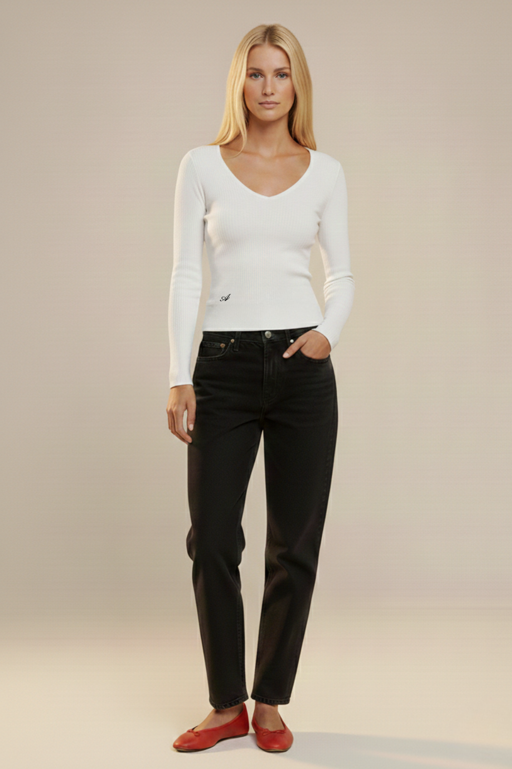 The Monogram 90's V Neck