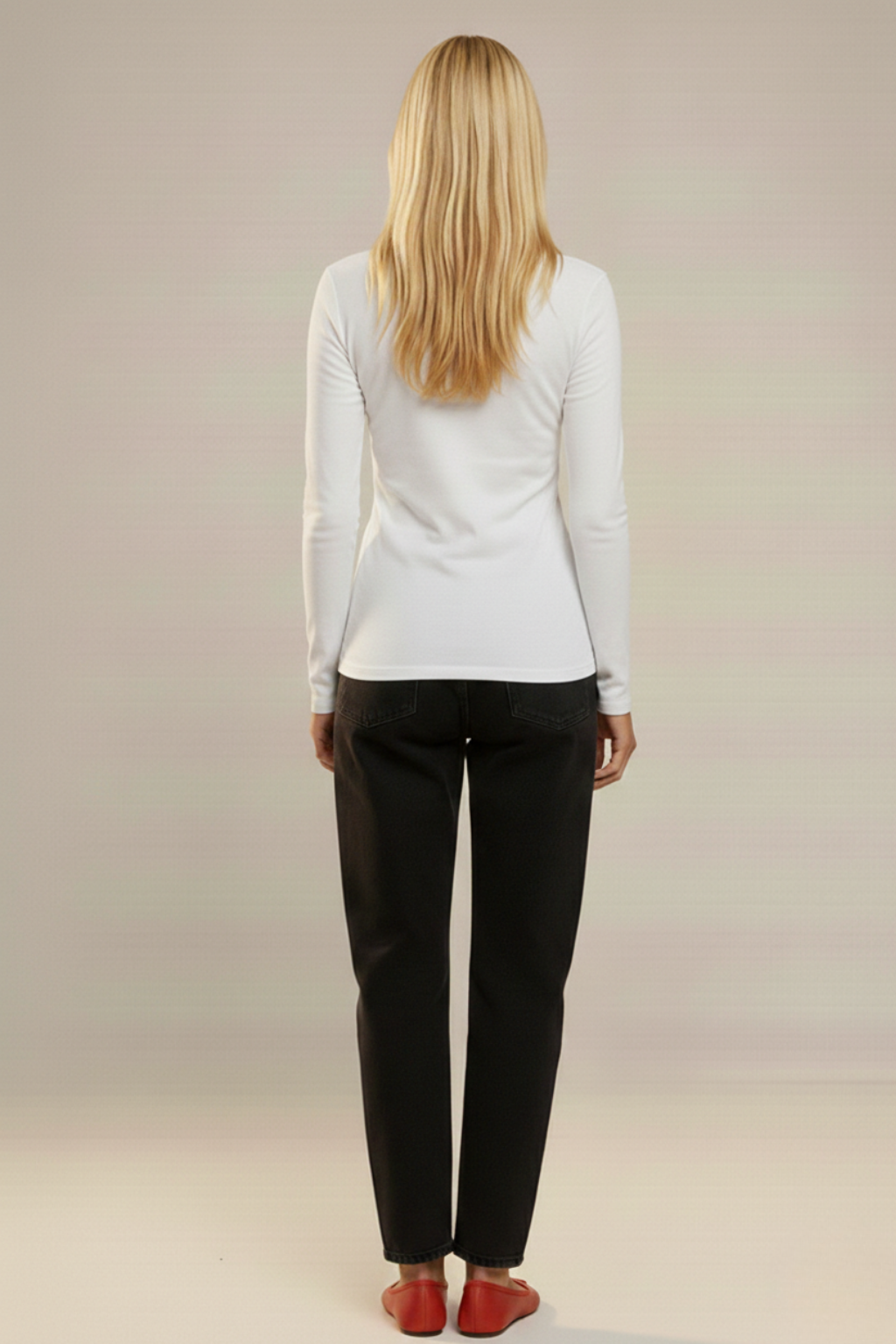 The Monogram 90's V Neck